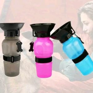 Botellas con dispensador tipo bebedero